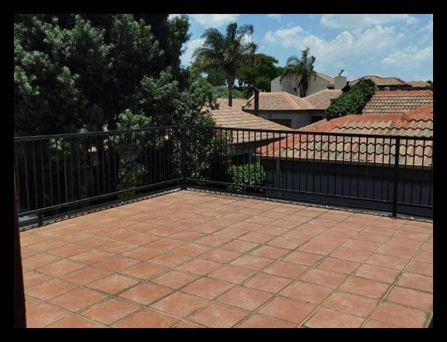 3 BEDROOM HOUSE FOR SALE IN VAN RIEBEECK PARK